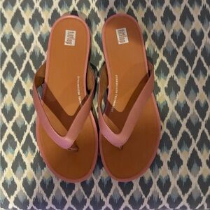 EUC Fitflop GRACIE Wider-Fit Leather Flip-Flops size 10 Pink